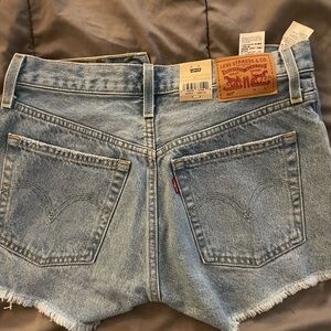 Levi's 501 cut off shorts NWT